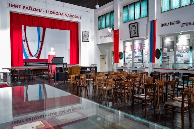 sala muzeja avnoja u Jajcu gdje je održan zavnobih