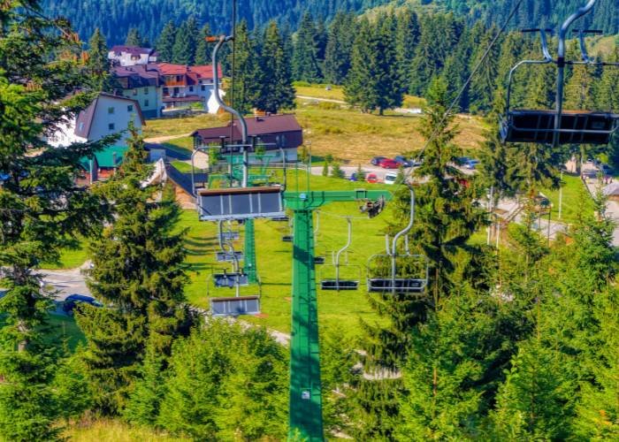 pogled na ski lift na Vlašiću