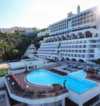 Hotel Dina