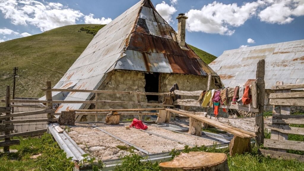 Autentična kuća selo Lukomir