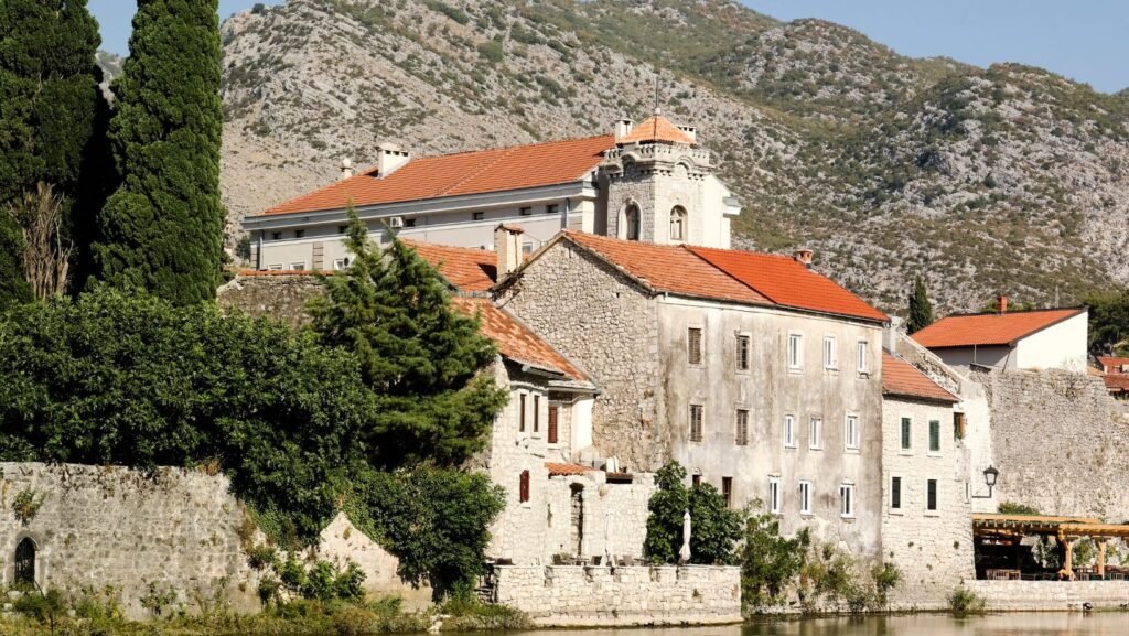 Prelijepi grad Trebinje rijeka Trebišnjica